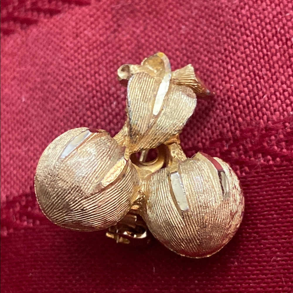 Vintage 60s BSK Mini Cherries Gold Toned Broach